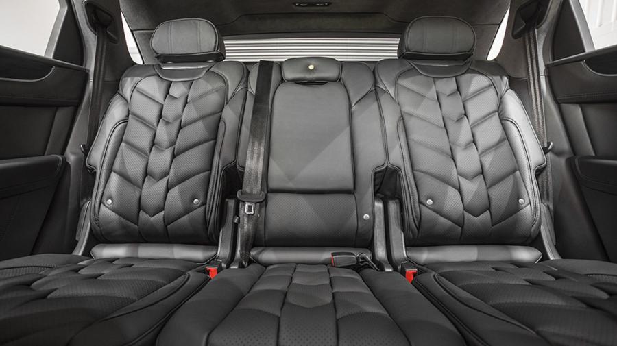 Интерьер Bentley Bentayga V8 by Project Kahn 2019 года  (фото 5 из 6)